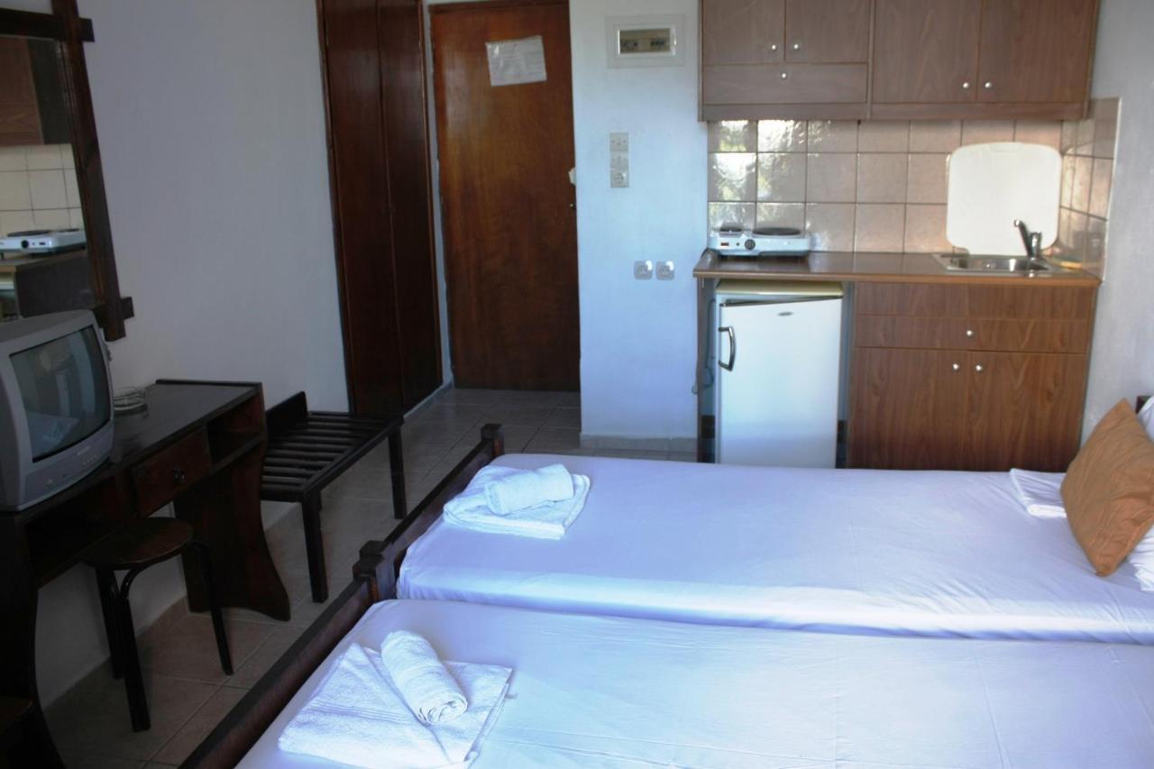 Elvira Hotel Stalida エクステリア 写真